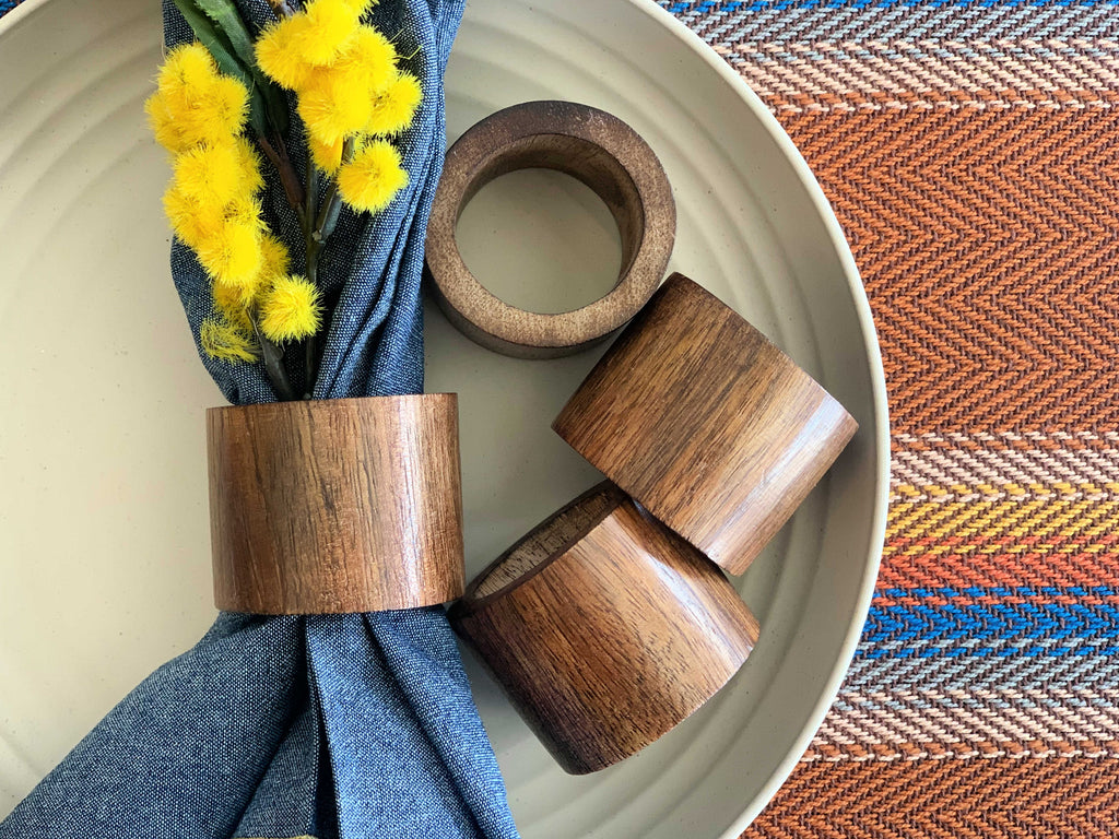 Vintage Round Wood Napkin Rings Set of 4 Natural Wood Tone Unique, Beautiful